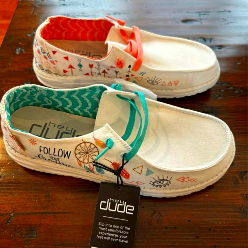 NWT Hey Dude Wendy Follow Your Dreams sz 9